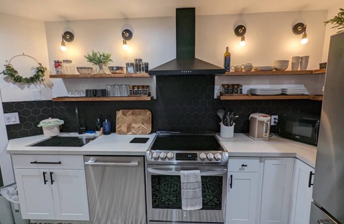 Mount Baker Apartment | Charming 1-bedroom apartment in Mount Baker Neighborhood near Lake Washington