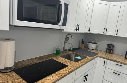 Seffner Community Alliance Apartment | Charming 1-bedroom apartment with AC, WiFi in peaceful Valrico