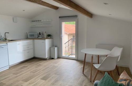 Roques Apartment | Charming 1-bedroom apartment in beautiful Roques with WiFi, AC