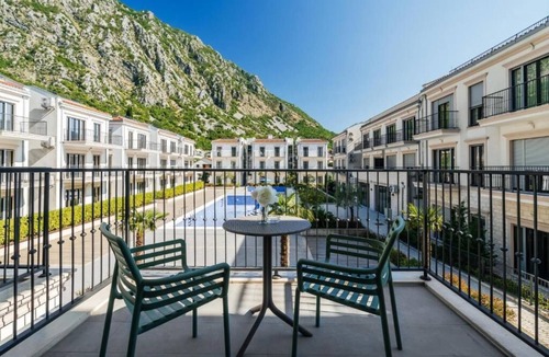 Risan Apartment | Charming 1-bedroom apartment in enchanting Risan with AC
