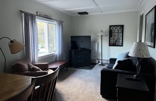 Lenox Dale Apartment | Charming 1-bedroom apartment in wonderful Lenox Dale