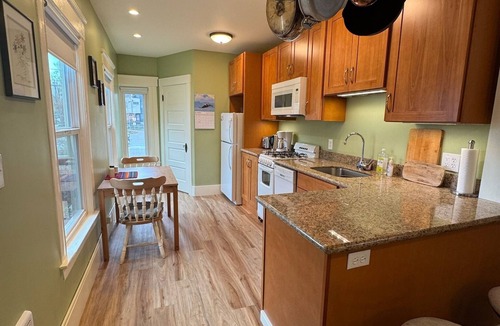 Stevens Apartment | Charming 1-bedroom apt in Capitol Hill