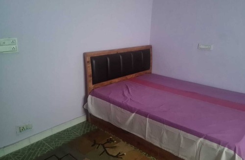 Old Gurgaon House | Charming 1-bedroom bungalow in Gurugram with WiFi access
