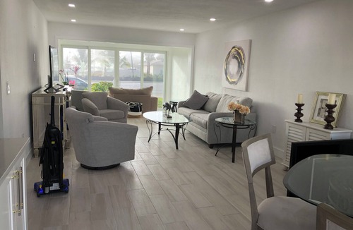 Coquina Sands Condo | Charming 1-bedroom condo directly across from beach. W3
