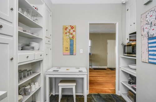 Coronado Cottage | Charming 1-bedroom cottage in Coronado with WiFi