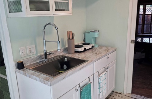 Danville Cottage | Charming 1-bedroom cottage with AC, WiFi in Danville, walkable to downtown.