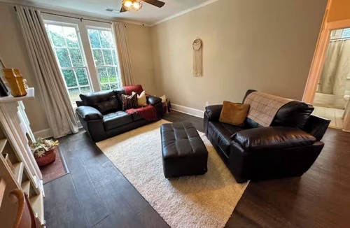 Dublin Apartment | Charming 1-bedroom downstairs apartment in fabulous Dublin, GA