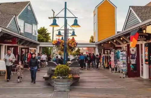 Steveston House | Charming 1-bedroom guesthouse in Richmond perfect for a relaxing stay