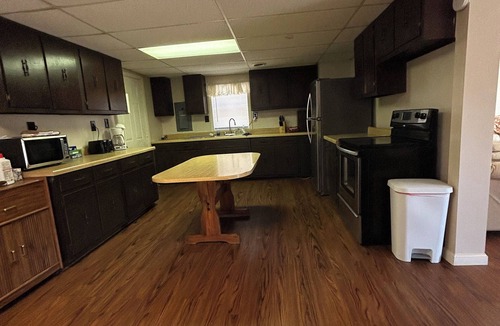 Big Sandy House | Charming 1-bedroom house with AC, WiFi in fabulous Big Sandy