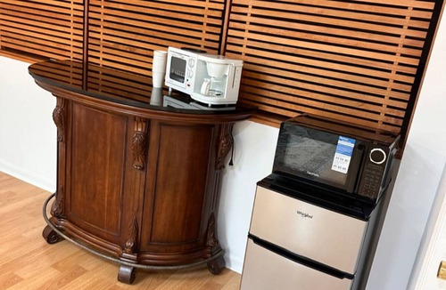 Kilbourne House | Charming 1-bedroom Private Lower LevelnPowel Dublin