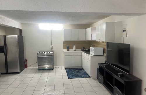 Estate Fortuna Villa | Charming 1-bedroom studio in the quiet hills of St Thomas with WiFi, AC