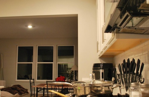 Maxwell Apartment | Charming 1-bedroom Suite in shared house - Utilities Included