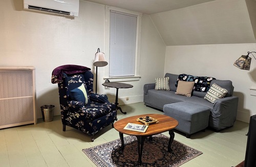 Brattleboro Apartment | Charming 1-bedroom apartment with WiFi, AC in delightful Brattleboro