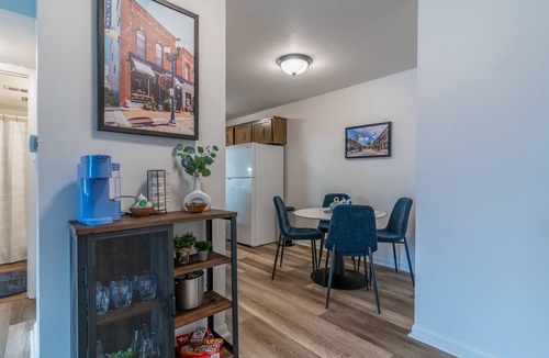 Cedar Falls Apartment | Charming 1-bedroom apartment in historic downtown Cedar Falls with AC.
