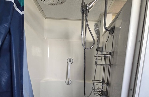 Cedar Rapids House | Charming 1-bedroom house the Live Well Nook with WiFi in Cedar Rapids