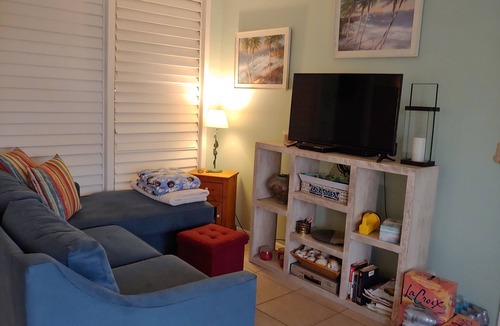 Hutchinson Island South Condo | Charming 1-bedroom condo, fully furnished, central AC, large bedroom
