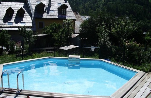 Chantemerle Apartment | Charming 1-BR Apartment for 4 with Pool, Wi-Fi & Parking, Near Ski Slopes