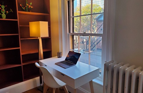 Shawmut Apartment | Charming 1 BR apartment in Historic Bay Village