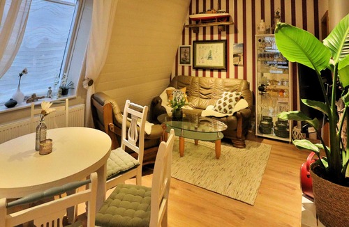 Oberlind Apartment | Charming 110 sqm apartment in modernized city villa on Schönberg