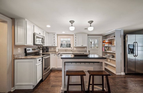 Ridgeway House | Charming 1891 Country Farmhouse: Game Room, Fire Pit, 2 Acres, EV Charger