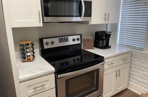 Smithville Condo | Charming 1918 Historic Condo