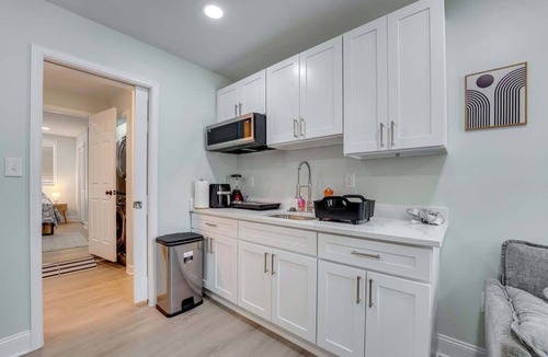 Hanover Apartment | Charming 1BD 1BA, Central Loc!