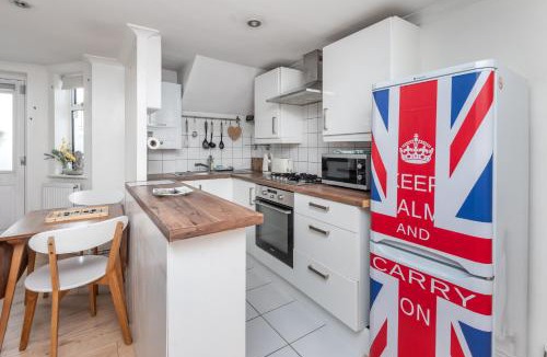 Wimbledon Hotel | Charming 1BD Flat with Garden Wimbledon Village