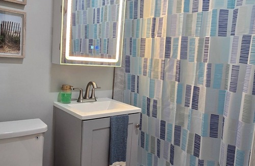 Victoria Park Apartment | Charming 1BR apartment in the luscious landscape of Victoria Park, FTL.