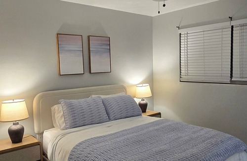 Victoria Park Apartment | Charming 1BR apartment in the luscious landscape of Victoria Park, FTL.