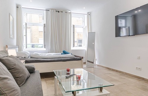 Favoriten Apartment | Charming 1BR Flat in Vienna City Center