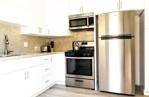 Corona del Mar Condo | Charming 1BR Hideaway in CDM-Unit B