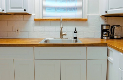 Foxcroft Square Apartment | Charming 1Br With French Door Home Theater Screen & Rain Shower