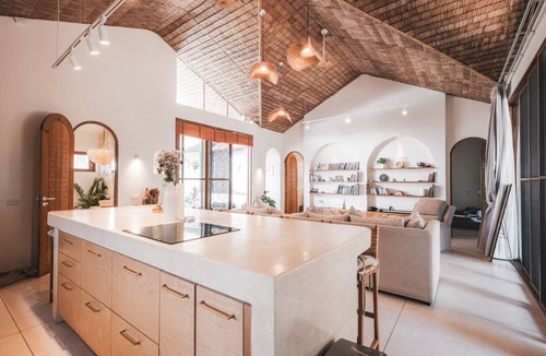 Haad Pleayleam Villa | Charming 2-BR Seaside Haven