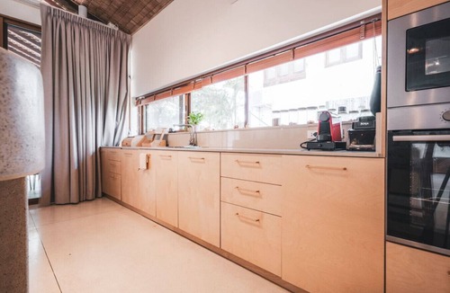 Haad Pleayleam Villa | Charming 2-BR Seaside Haven