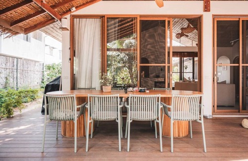 Haad Pleayleam Villa | Charming 2-BR Seaside Haven
