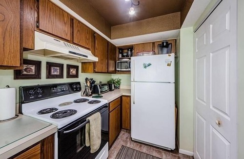 Indian Rocks Beach Condo | Charming 2 bedroom Beach Townhome on the Barrier Island of Indian Rocks Beach ~ Gsv9