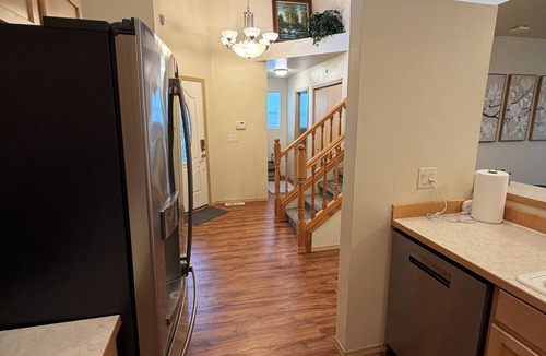 Silverdale House | Charming 2-bdrm townhome in Silverdale, minutes away from town-medical-Navy base