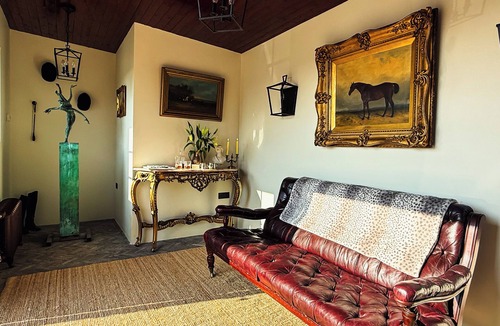 Annagry House | Charming 2-bedroom Garden Cottage & Carriage House