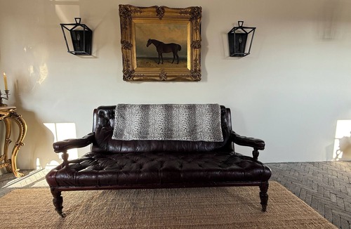 Annagry House | Charming 2-bedroom Garden Cottage & Carriage House