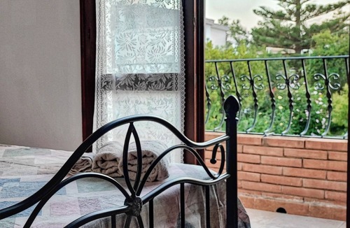 Capitana Cottage | Charming 2-bedroom cottage with WiFi, AC in lovely Quartu Sant'Elena