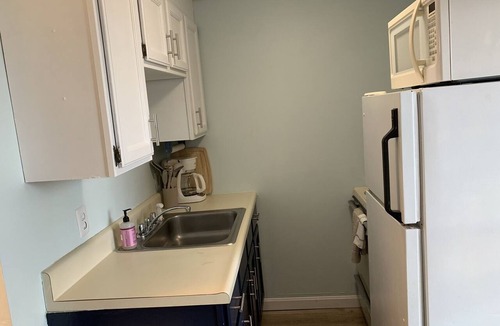 Old Orchard Beach Condo | Charming 2-bedroom condo in Old Orchard Beach, perfect for family getaways!