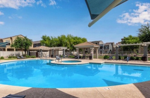 Tempe House | Charming 2-bed, 3-bath en suite Tempe townhouse , across from the Cubs Stadium