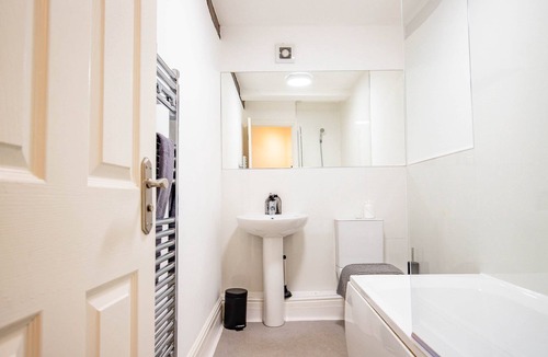 Ribbesford Apartment | Charming 2-Bed Apartment in Bewdley Town Centre