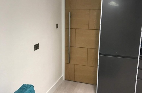 Sketty Apartment | Charming 2-Bed Flat in Swansea