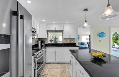 Key Colony Beach House | Charming 2-bedroom Duplex in Key Colony Beach -Coastal living awaits!