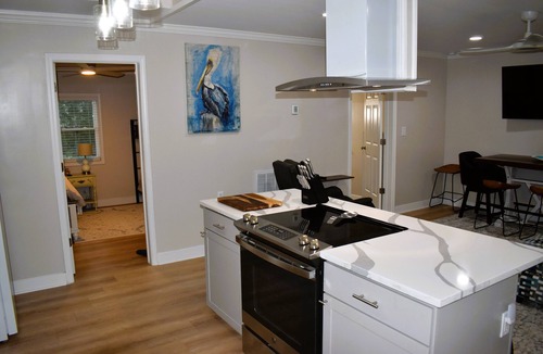 Ocean Isle Beach Cottage | Charming 2-bedroom cottage in tranquil Ocean Isle Beach 5 min drive to the beach