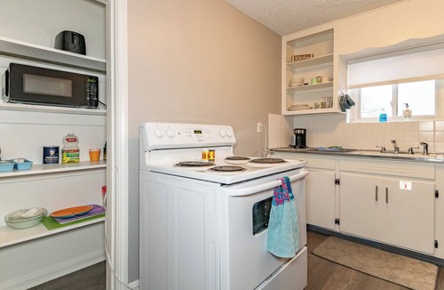 Fairport Harbor House | Charming 2-bedroom Suite with balcony overlooking the Lake in Fairport Harbor
