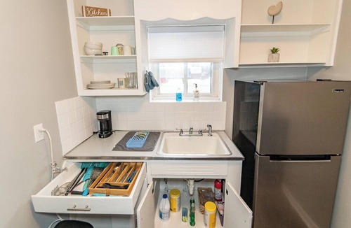 Fairport Harbor House | Charming 2-bedroom Suite with balcony overlooking the Lake in Fairport Harbor