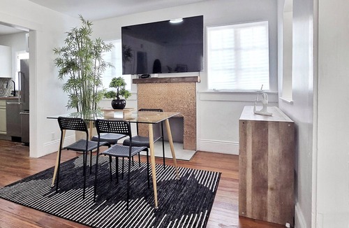 Old Northwood Cottage | Charming 2-bedroom Cottage Close to Downtown and the Beach No. 1