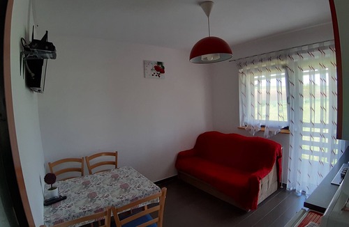 Grabovac Apartment | Charming 2-bedroom apartment 1 with WiFi, AC in amazing Plitvice Lakes